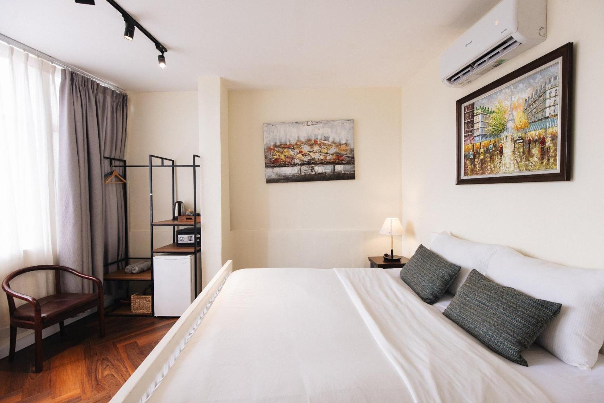 9 Hostel And Suites Хошимин Экстерьер фото