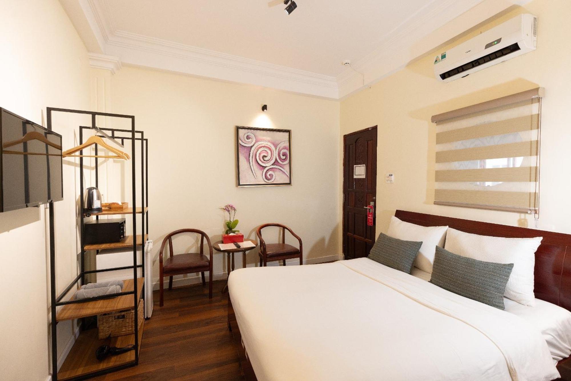 9 Hostel And Suites Хошимин Экстерьер фото
