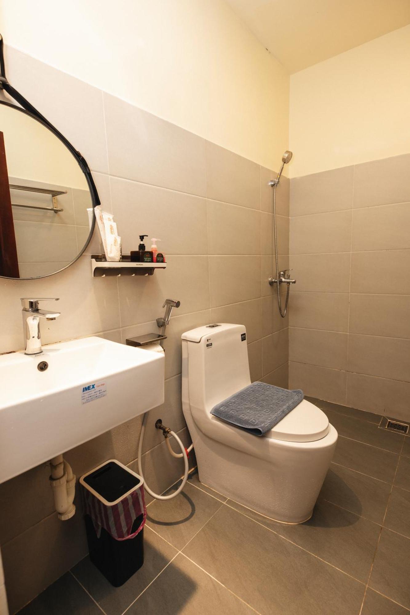 9 Hostel And Suites Хошимин Экстерьер фото