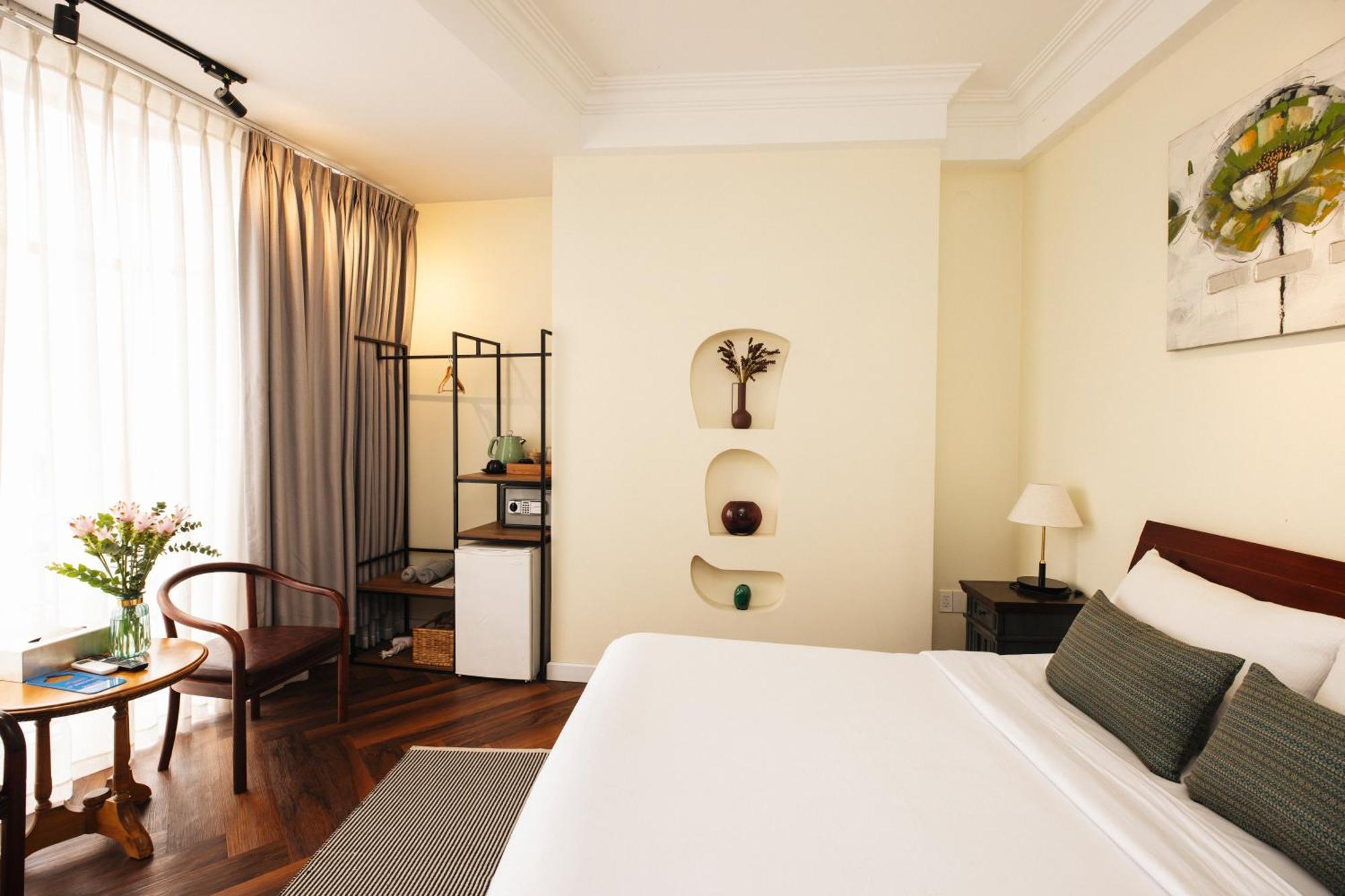 9 Hostel And Suites Хошимин Экстерьер фото